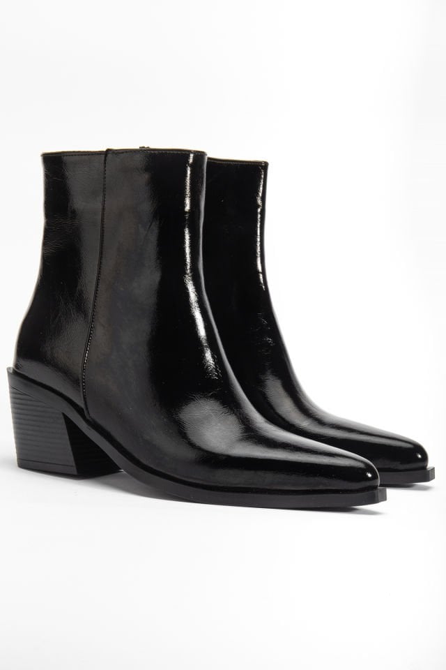 Siyah Kırışık Rugan Sivri Burun Fermuarlı Western Bot 4140