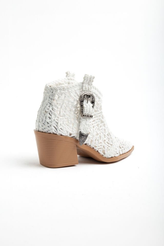 Beyaz Örgü Western Kısa Tokalı Kovboy Bot 5470