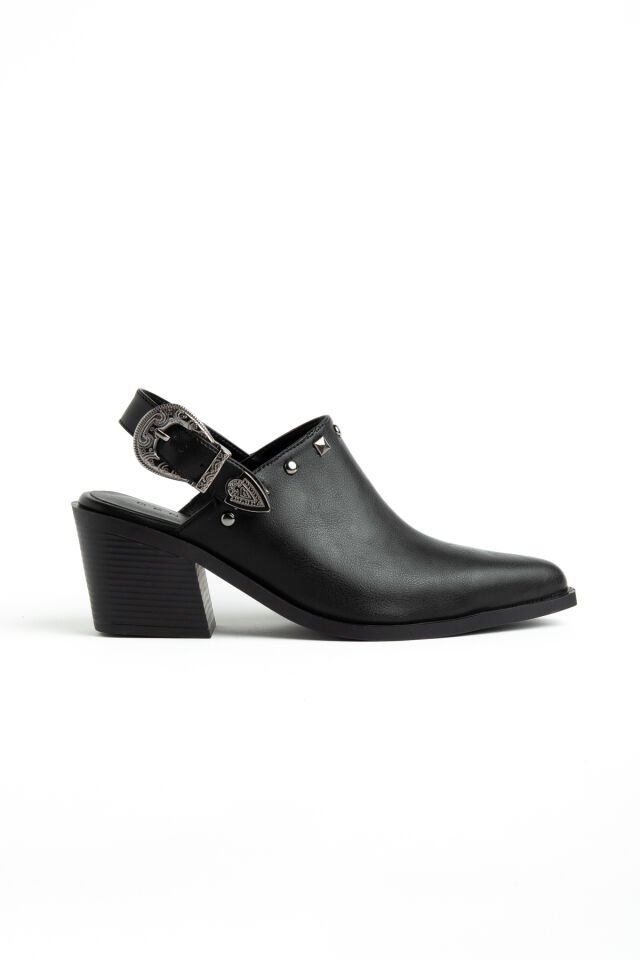 Siyah Mat Deri Trok Detay Arkası Açık Sandalet 3265